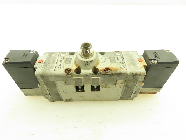SMC EVS7-6-FG-D-3ZRM0-X51-Q Numatic Solenoid Valve 4/5 Port 145PSI DC21-26V Coil