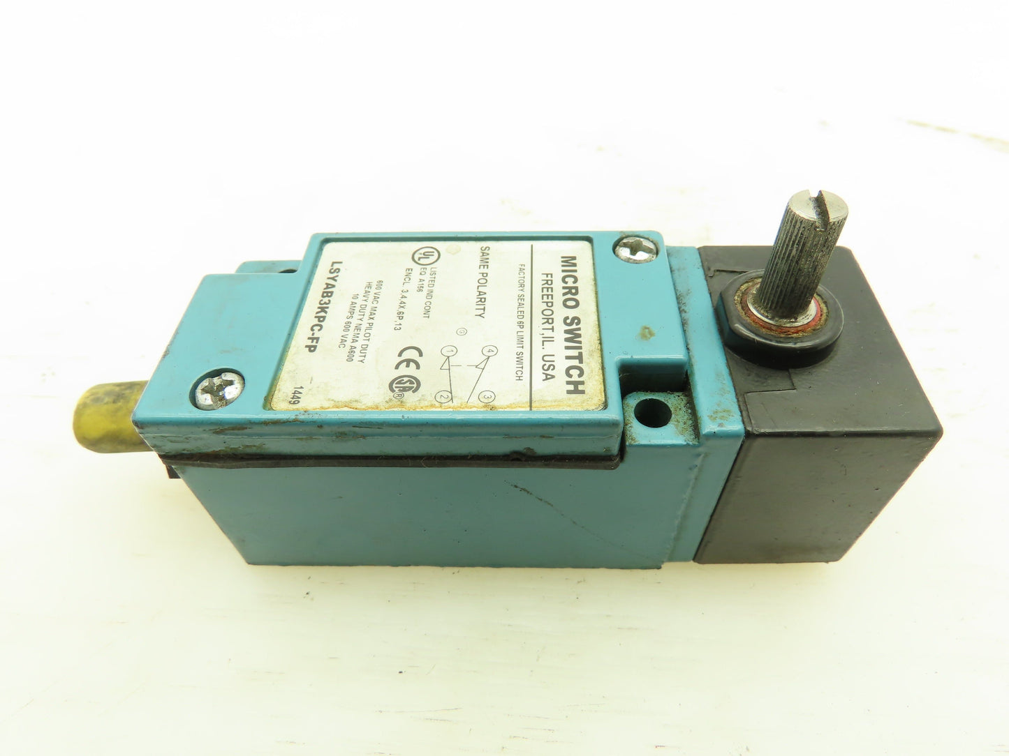Micro LSYAB3KPC-FP Limit Switch Factory Sealed 6P 10A 600VAC Max Pilot Duty
