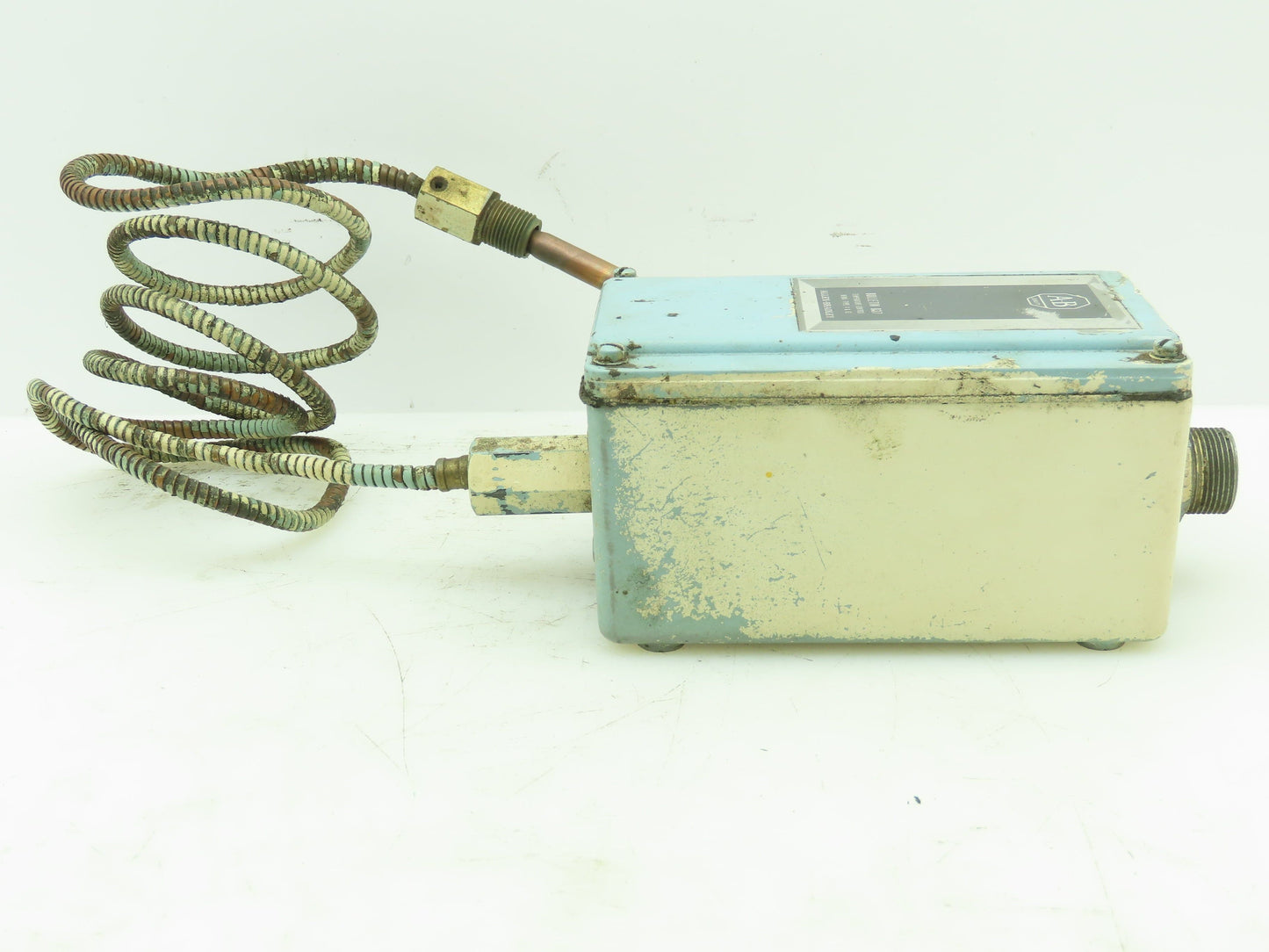 Allen-Bradley 837-A4JX706 Temperature Control Temp Controller 60-190° F  Ser A