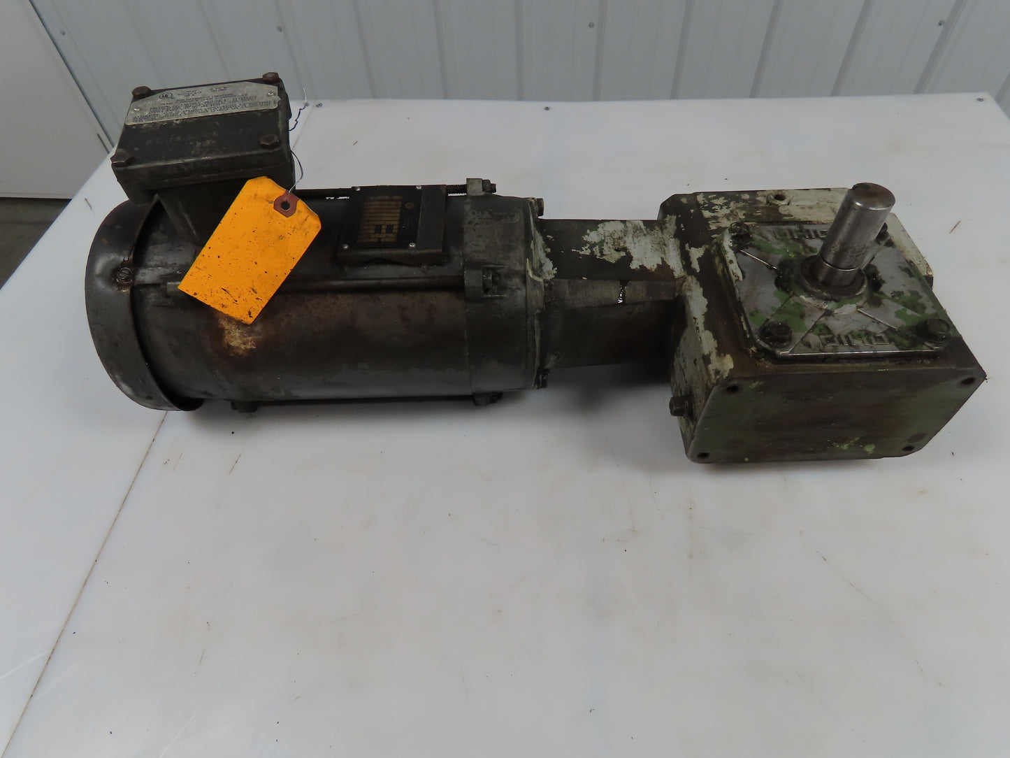 Ohio VM7037T Gear Reducer 20:1 Ratio RH 2Hp 3Ph 480V Electric Motor Haz. Loc.