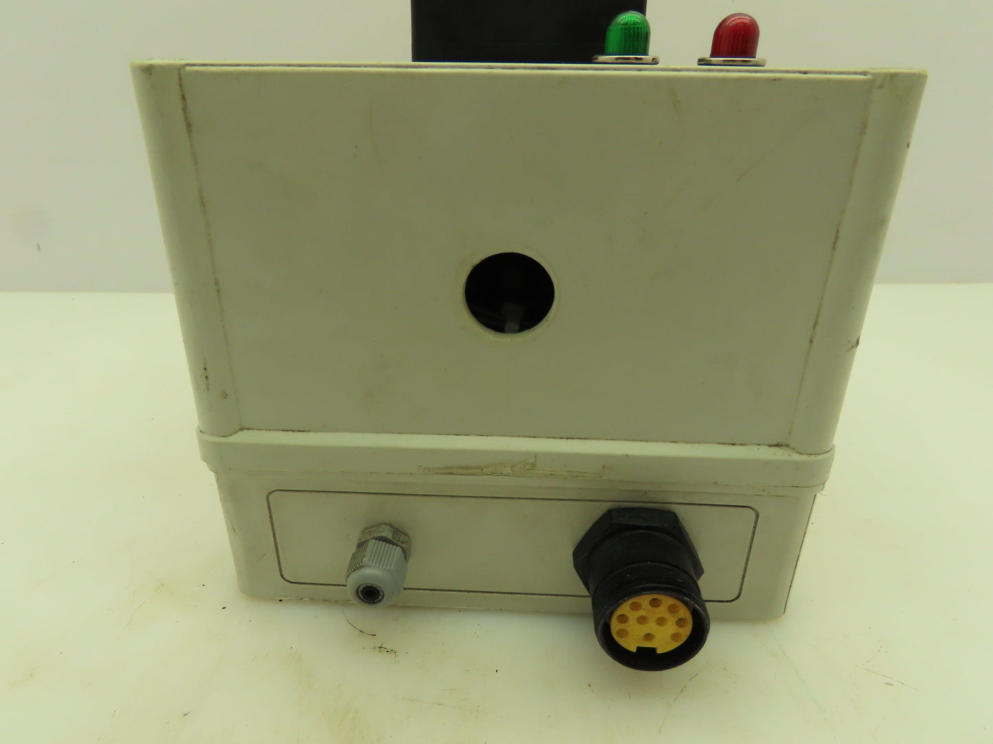 Vynckier Manual Motor Starter Protector Rotary Disconnect Switch Enclosure 7x7x6