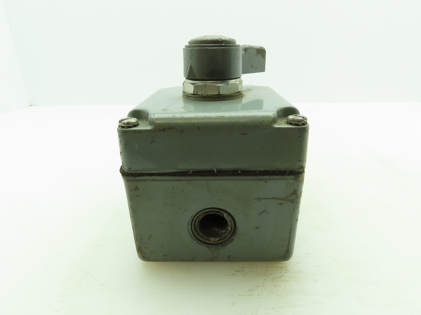 Square D QO130 Class 9001 Type KY-1 Electrical Enclosure W 800T-H2 Allen Bradley