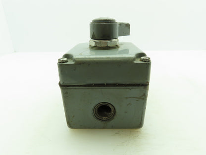 Square D QO130 Class 9001 Type KY-1 Electrical Enclosure W 800T-H2 Allen Bradley