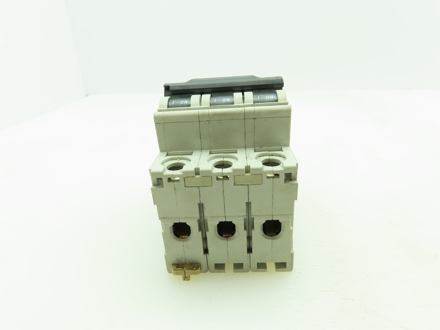 Square D MG24147 Merlin Gerin Multi 9 Breaker 13A Type B 480 VAC
