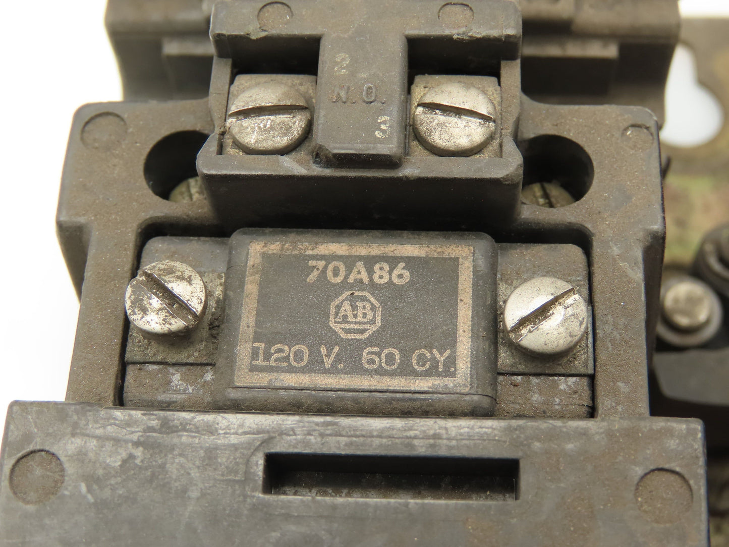 Allen Bradley 705AOE Ser K Reversing Motor Starter 3-Pole 550V 120V Coil  Size 0