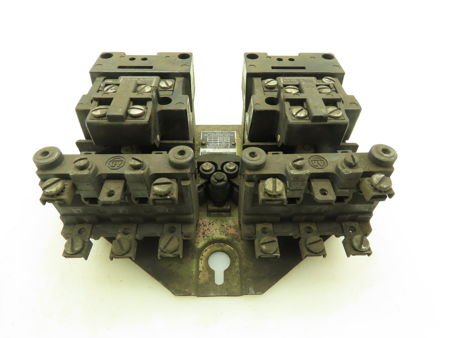 Allen Bradley 705AOE Ser K Reversing Motor Starter 3-Pole 550V 120V Coil  Size 0