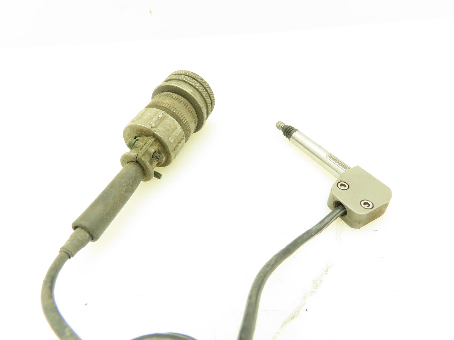 Moore 13820-2 Transducer Pressure Sensor Gauge Probe