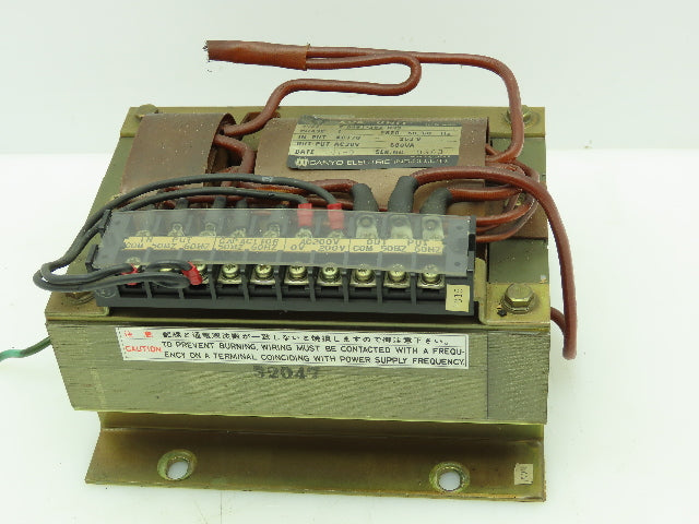 Okuma E 0451-292-033 Sanyo AVR Unit Transformer 170-253VAC Pri 30VAC Sec  1Ø