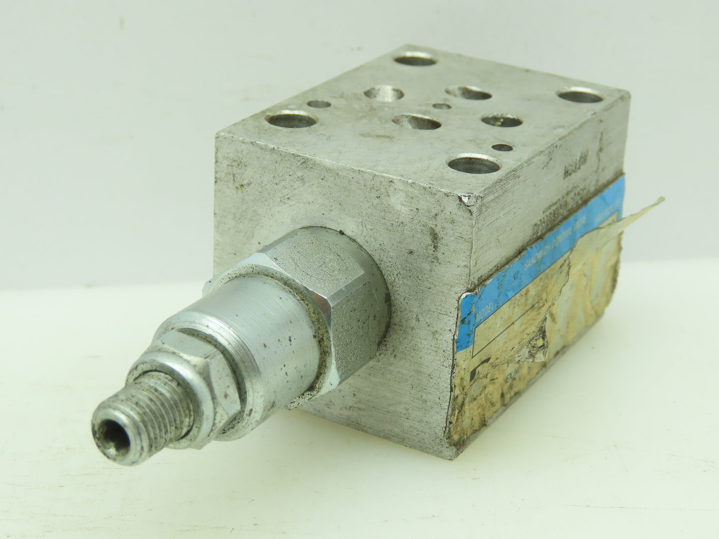 Dynex S8620-D03-P-V-21 Hydraulic Flow Control Sandwich Valve 3000 PSI  D03