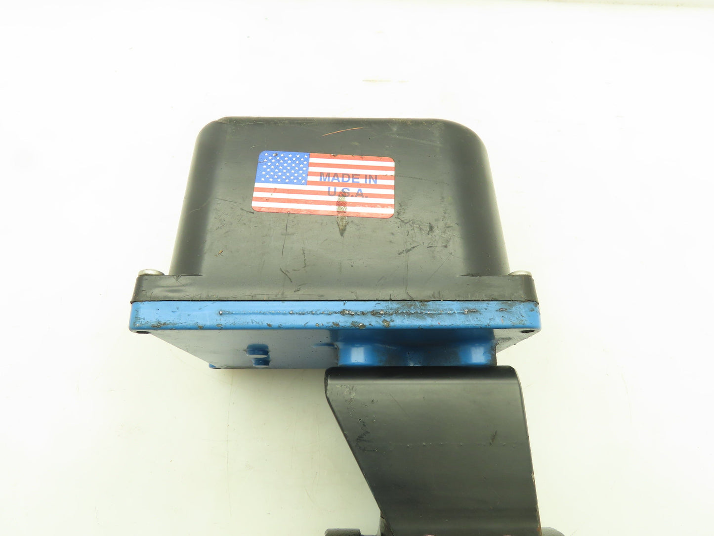 Jamesbury ER-12-01-M 3" Grooved Butterfly Valve Electric Actuator 120V