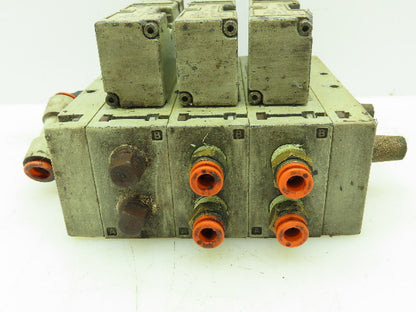 Numatics 061BA400M Three Pneumatic Solenoid Valve w/Manifold Block 120PSI 24VDC