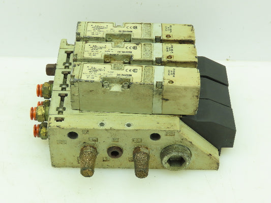 Numatics 061BA400M Three Pneumatic Solenoid Valve w/Manifold Block 120PSI 24VDC