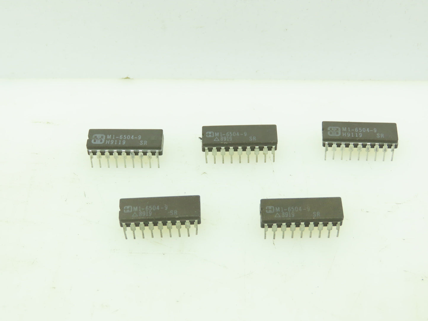 Harris Corp M1-6504-9 Semiconductor Integrated Circuit 18-Pin LOT OF 5