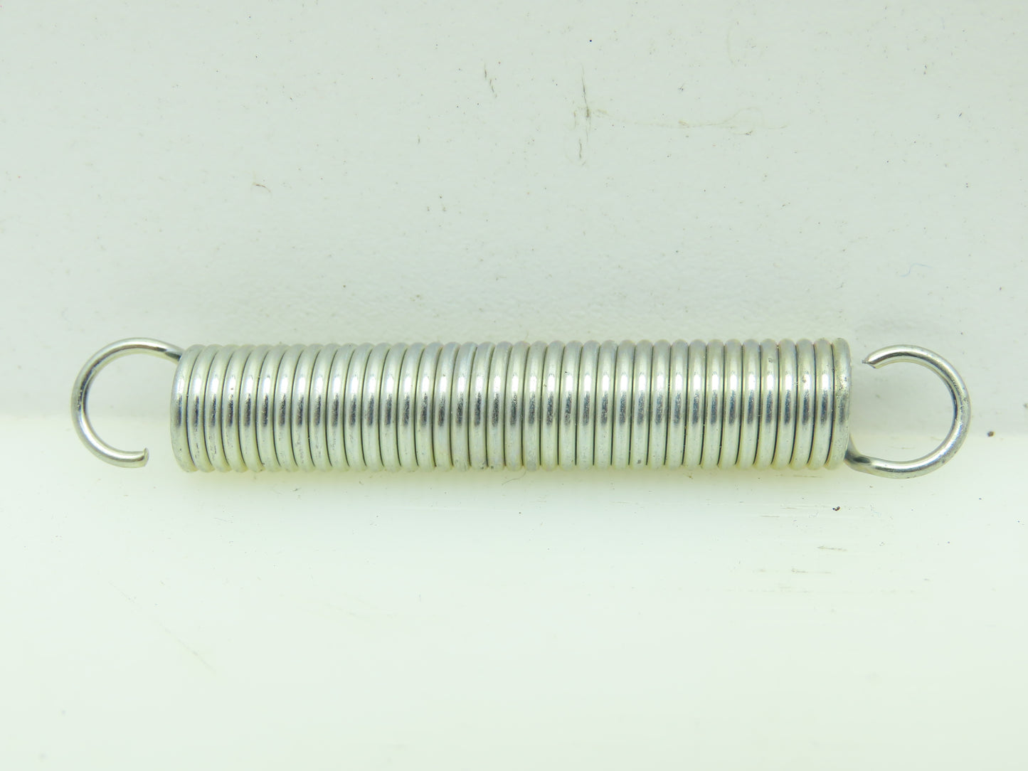 Lee Spring LE-049D-09-M 2.5 to 4.3" Music Wire Spring 13LB Zinc Plated Lot of 33