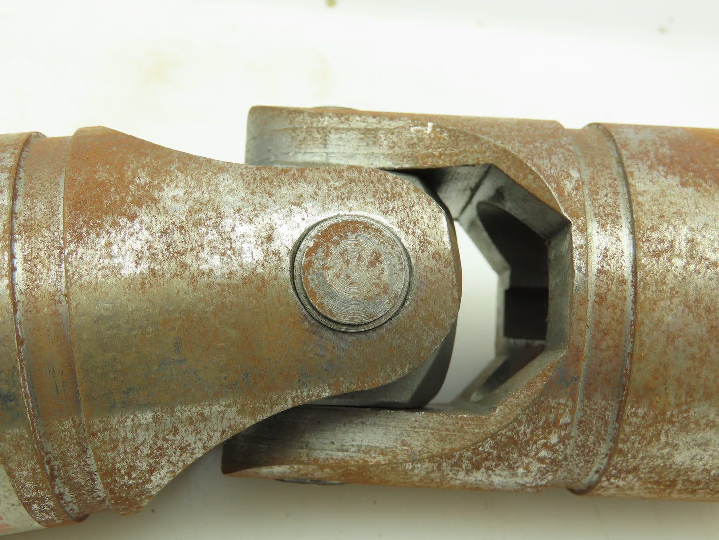 Lovejoy D13B UJNT Universal Coupler 7.00" OAL x 2.50"OD x 1 3/8" Keyed Bore