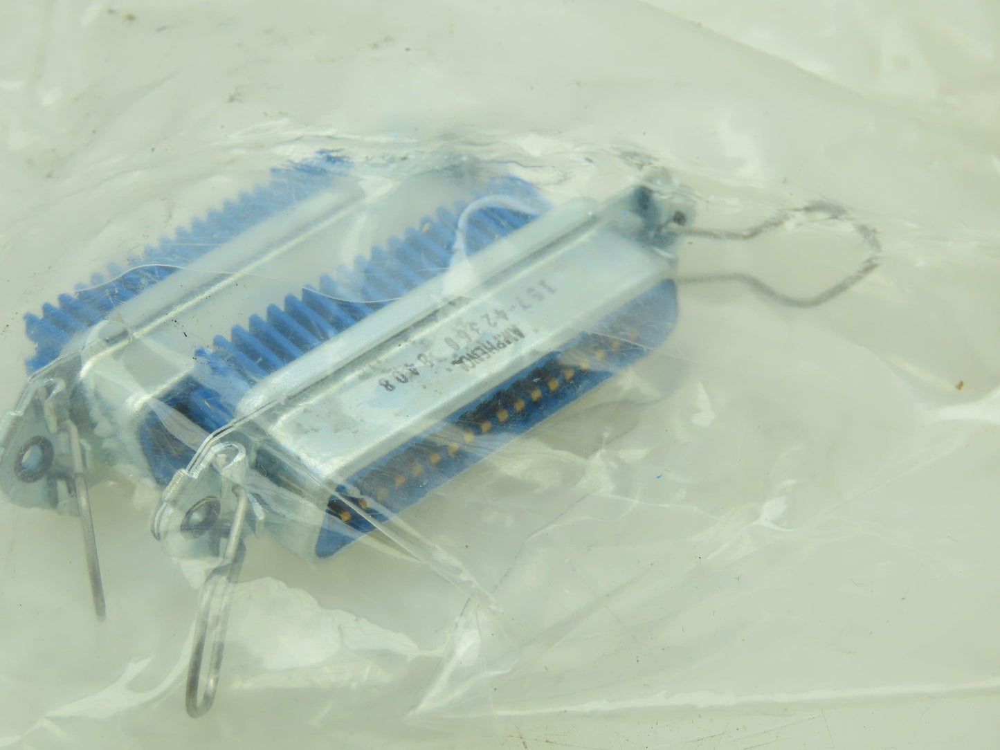 Amphenol 157-42360 8408 I/O Receptacle Connector 36-Contacts LOT OF 6