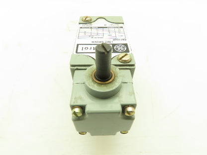 GE General Electric CR115G104  Oiltight Limit Switch 10A 600V