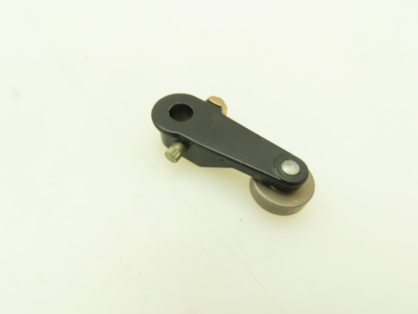 GE General Electric CR215GL11  Limit Switch Operating Lever 3/4" Roller LOT OF 4