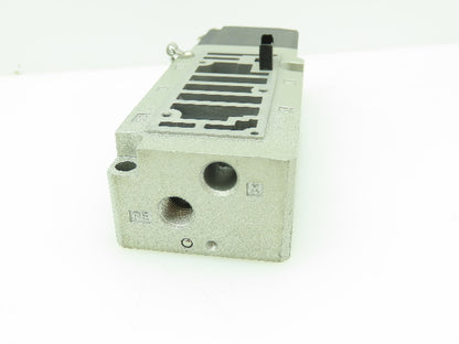 SMC SPF0281R-03-D Pneumatic Solenoid Valve Subplate 3/8"NPT  4/5 Port LOT OF 5