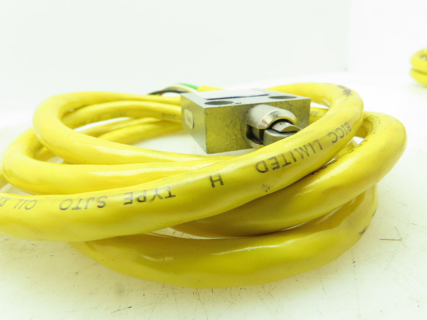 Honeywell 914CE-6 Micro Switch Mini Limit Switch Roller Plunger 5A 250VAC