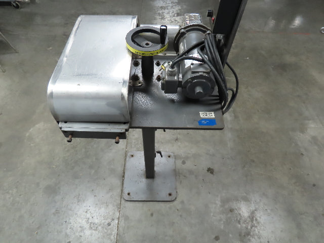 Variable Speed Pedestal Contact Conveyor Feeder 0-65 Fpm.