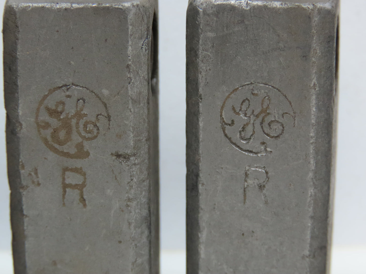 General Electric R Carbon Motor Brush 1-7/8"x 3/4"x 3/4" LOT OF 7