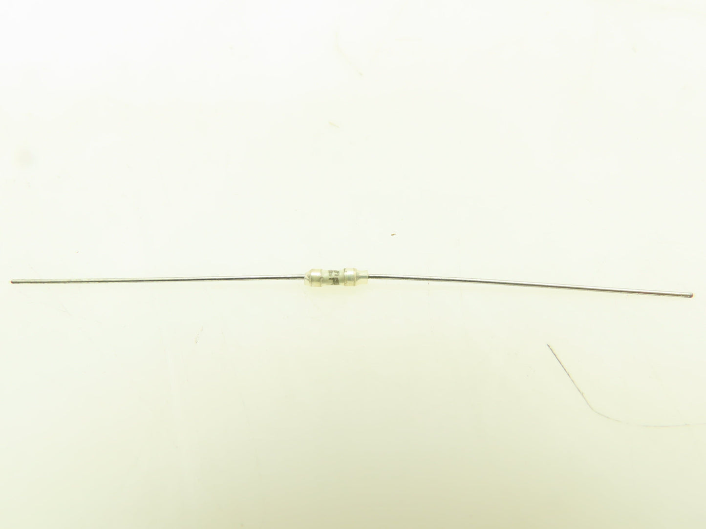 Littelfuse 0277005.V Fuse Board Mount Through Hole 5A 125VAC/VDC Axial LOT OF 2