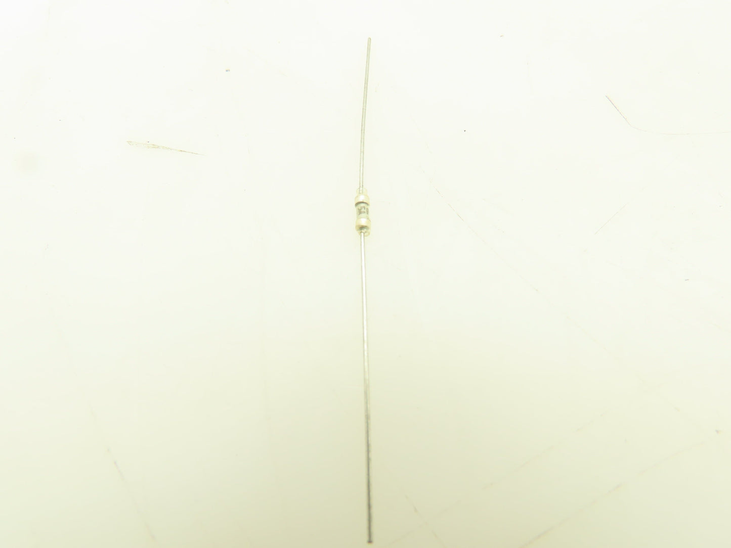 Littelfuse 0277005.V Fuse Board Mount Through Hole 5A 125VAC/VDC Axial LOT OF 2