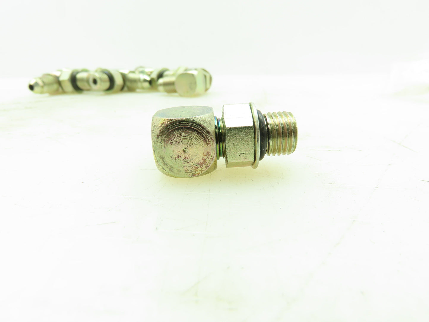 Eaton Triple-Lok 37° Flare Male 90° Elbow 1/4" JIC-4 x 1/4" SAE O-Ring LOT OF 10