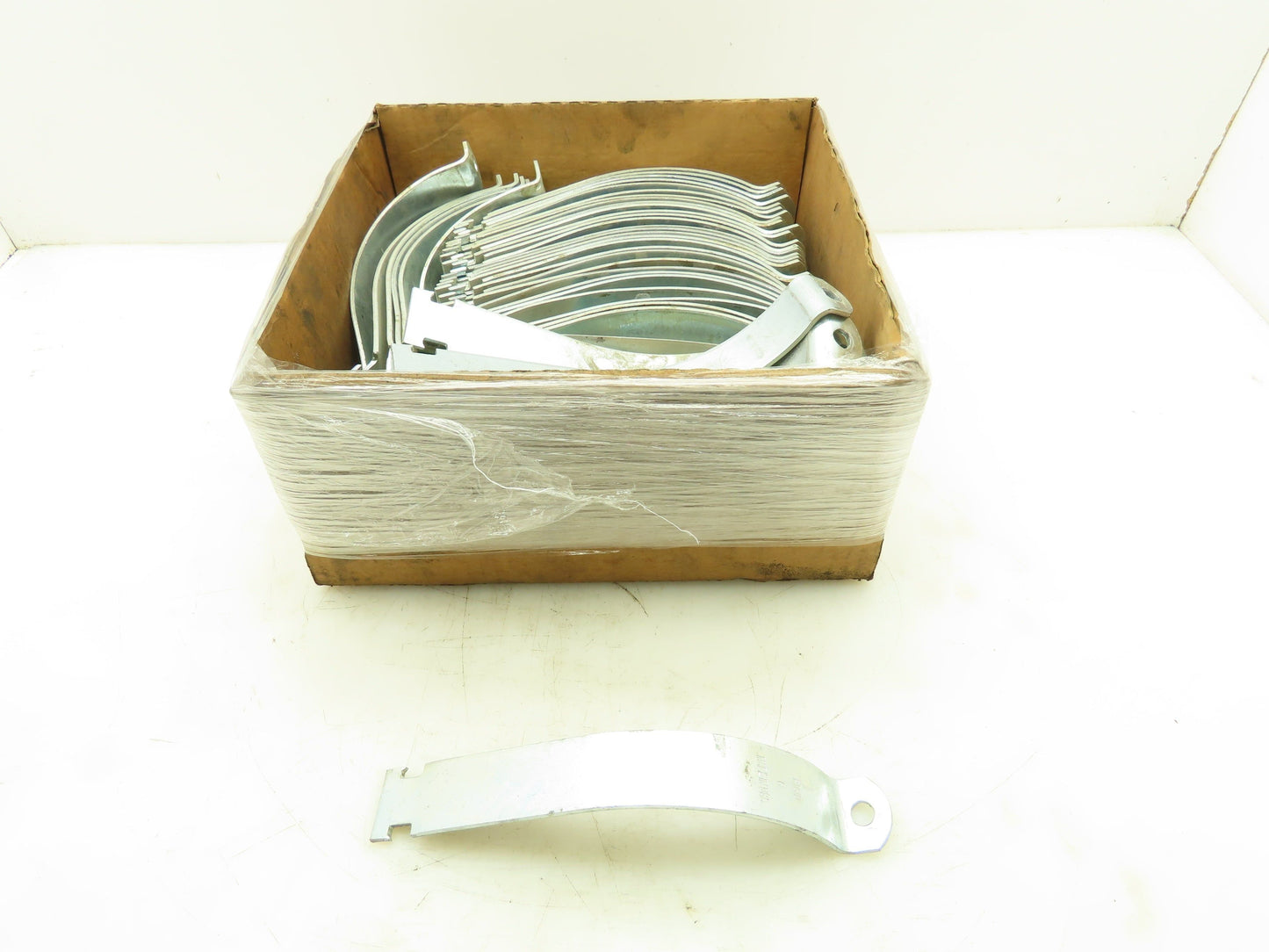 Rigid Strut Strap Power Strut 6" STD 45 Pair Pipe Strap 90 Pieces