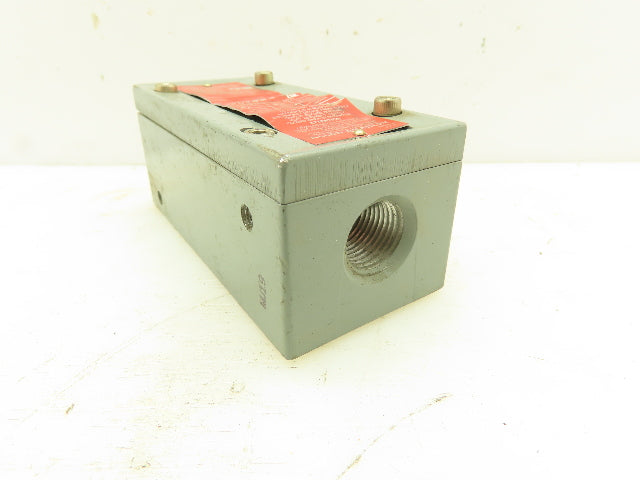 Allen Bradley 802XR-CF7 Limit Switch Body Hazardous Location Ser A