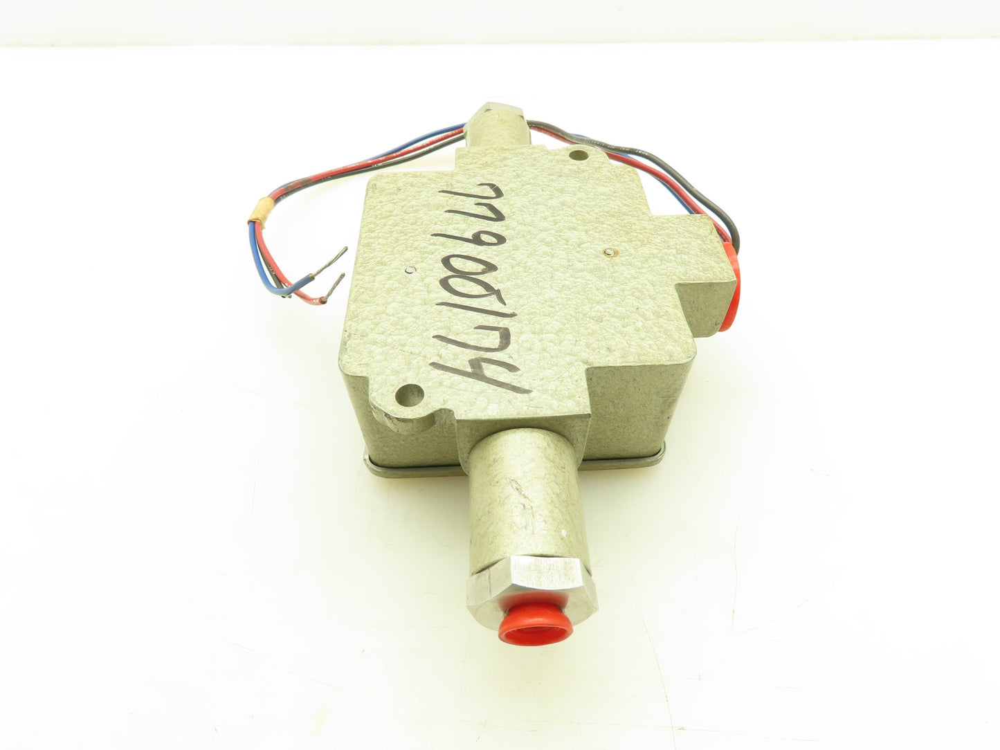 SOR 14R3-TX3-N1-C1A-X Pressure Difference Switch 8-30PSI Adj Range 1/4"NPT