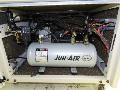 Jun-Air 600-5M Oilless Compressor Vacuum Pump 5L .67Hp 230V 120PSI Quiet Cabinet