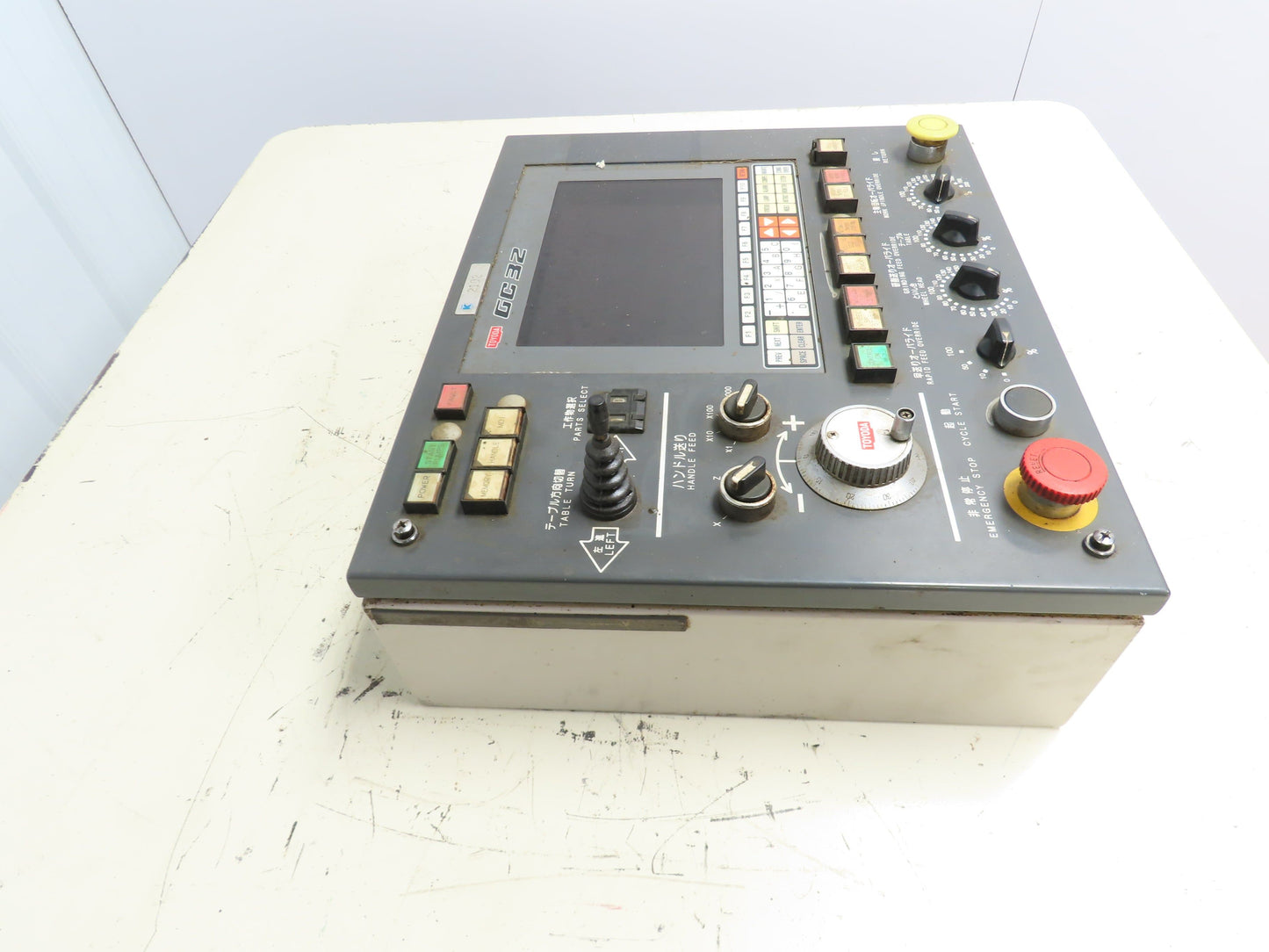 Toyoda GC32 Cylinder Grinding CNC Control Panel Operator Station Servo Operator