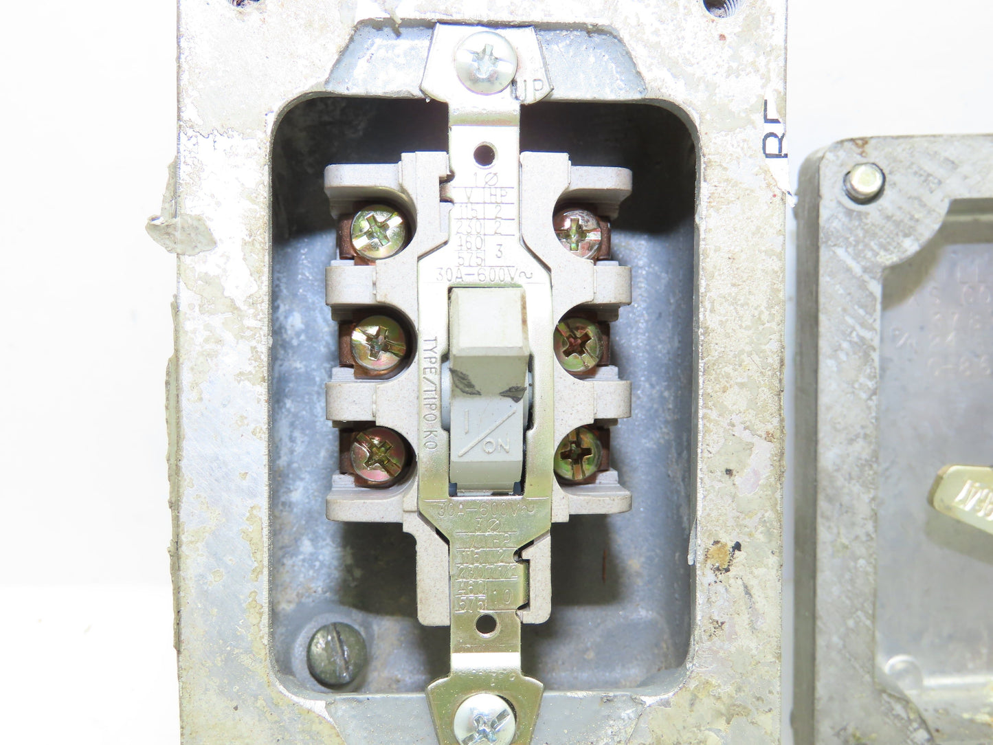 Killark XSS-53 Manual Motor Starter For Hazardous Location 600V 2HP 3-PH 3-Pole