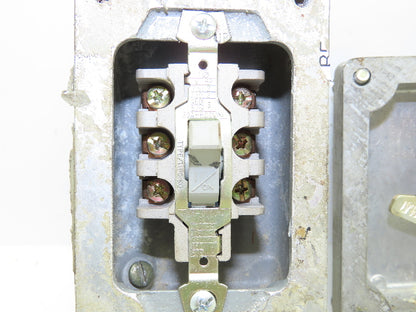 Killark XSS-53 Manual Motor Starter For Hazardous Location 600V 2HP 3-PH 3-Pole
