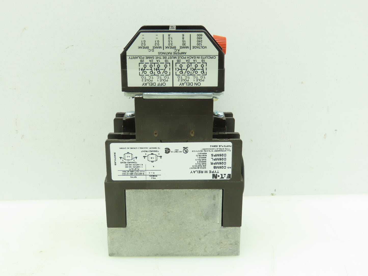 Eaton D26MRD006A1 Type M Relay 120VDC Coil w/.1-180 Sec Timer 0-NO/ 0-NC 10A