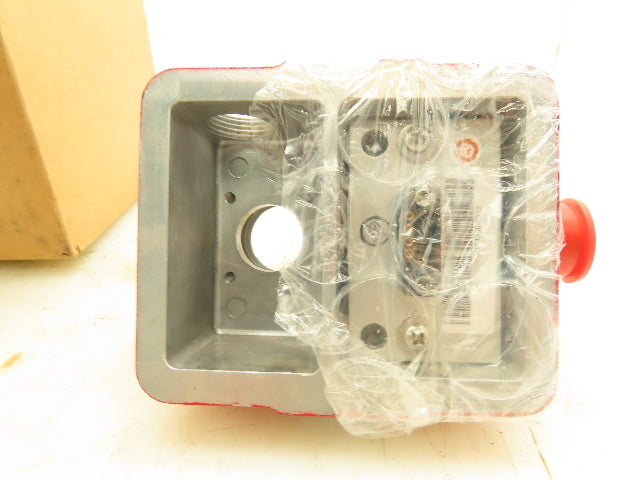 Fireye DE701-007C Flame All Fuel Scanner Sensor Detector 3/4  Conn NEMA 4 C9707A