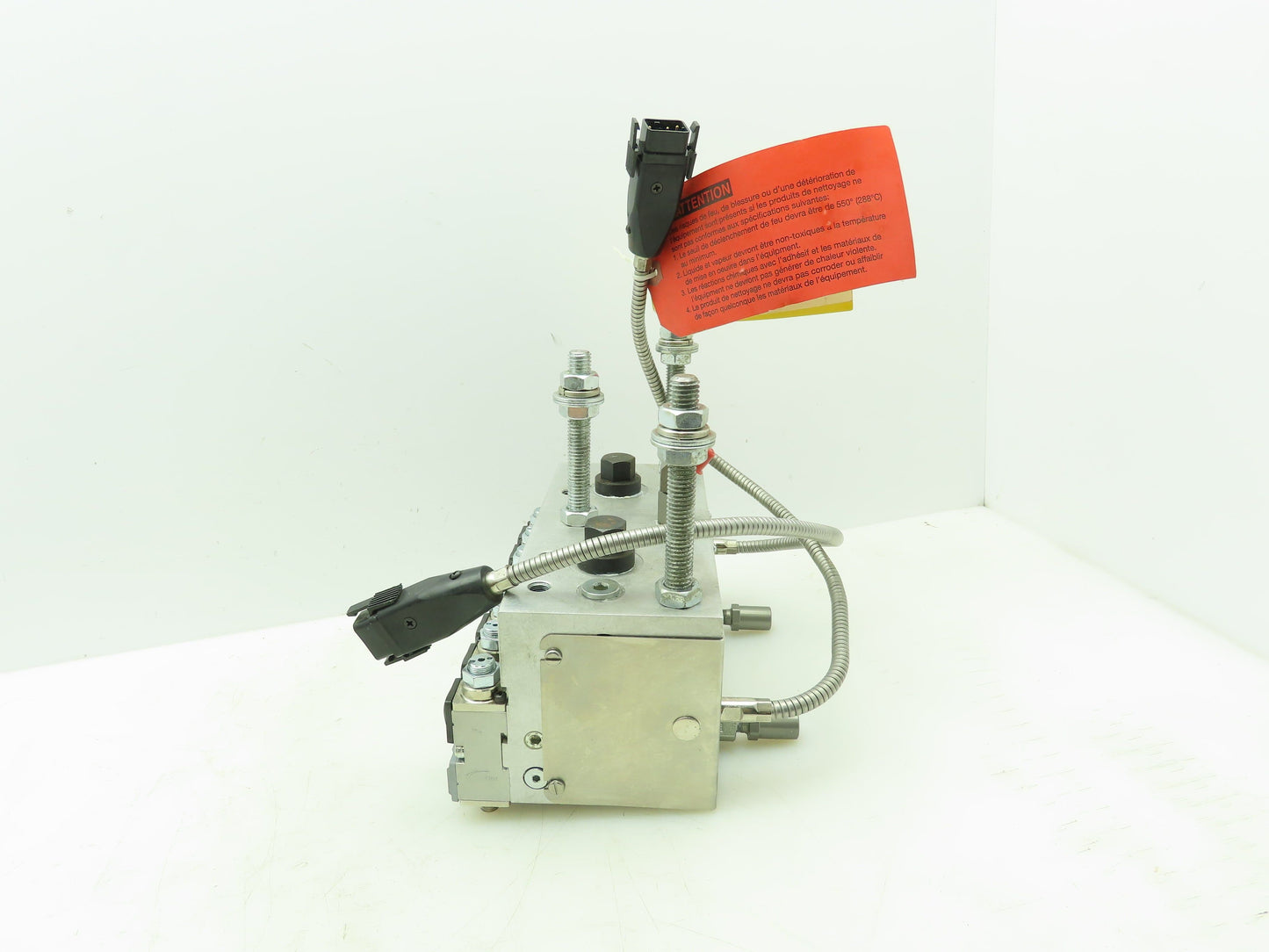 Nordson 1061583 Heater Manifold 240v 1200 Watt with 6 SA14B Hot Melt Gun Modules