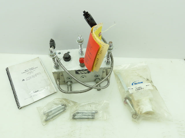 Nordson 1061583 Heater Manifold 240v 1200 Watt with 6 SA14B Hot Melt Gun Modules