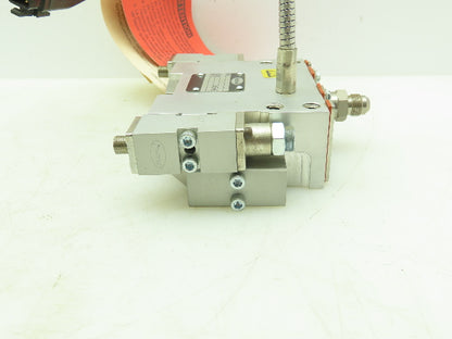 Nordson CBST-4-TF 1079707A Heater Manifold 240v 400 Watt with 2 SA11C Modules