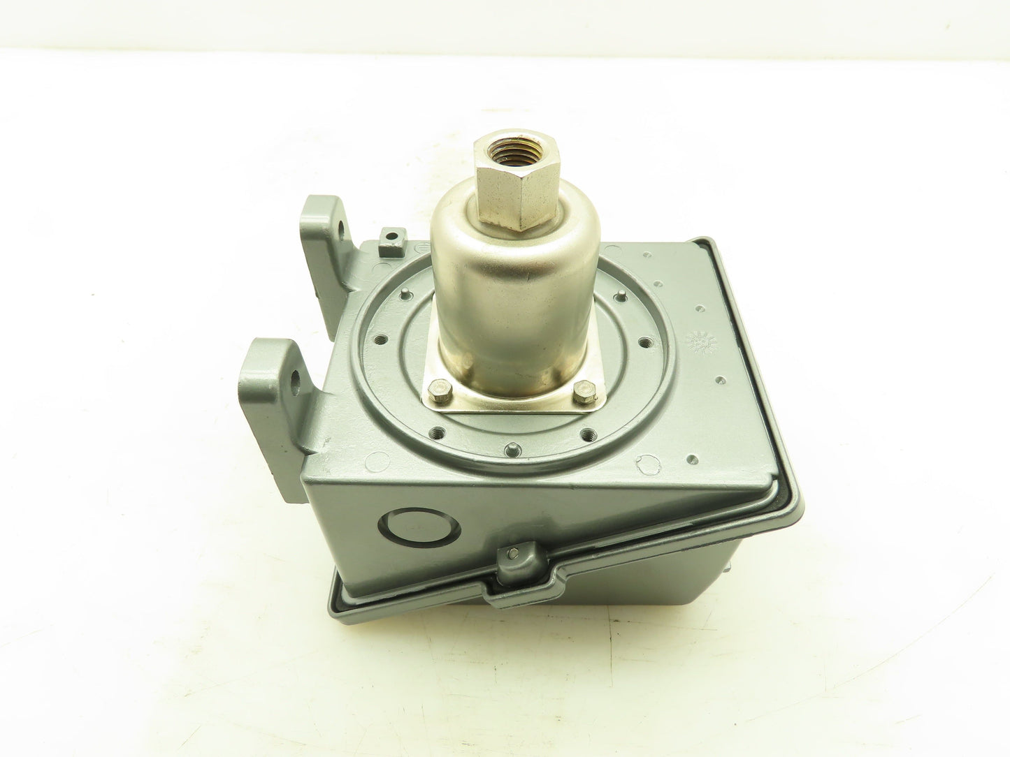 UE United Electric Type J403 156 Pressure Switch SPDT 0-100 PSI 15A 480V 1/4"NPT