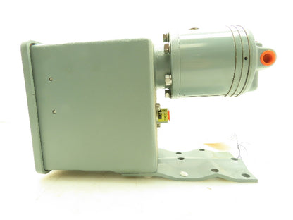 Moore 174S Pneumatic Air Pressure Transmitter M110015-1 0-6 IN H2O