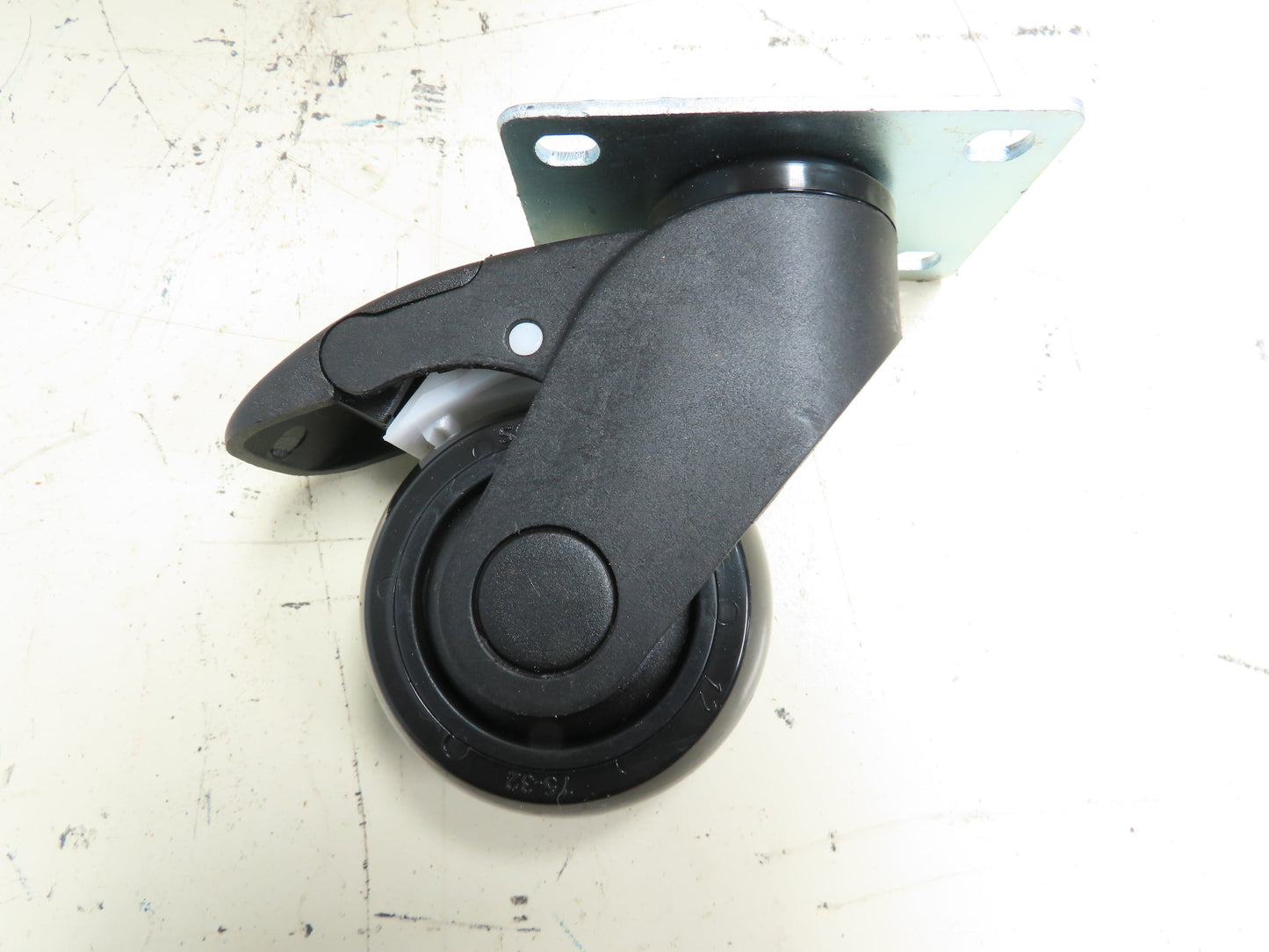 Manufacturers Supply 75MM Schioppa Swivel Caster W/Brake 3 x1-1/4" Wheel Lot of9