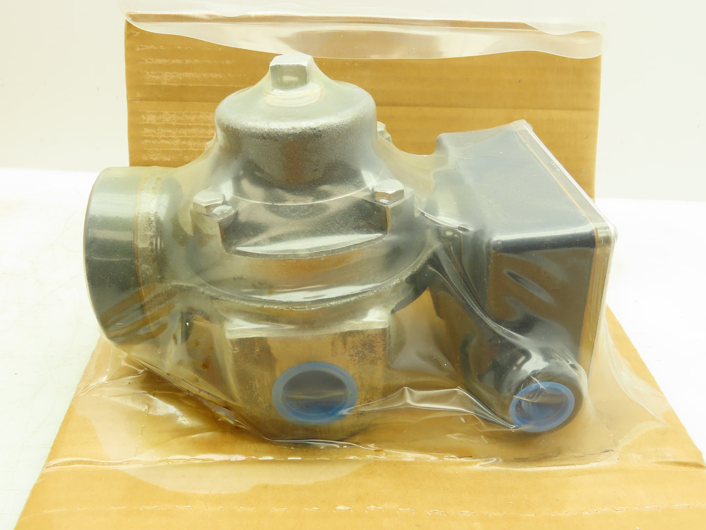 Universal Flow Monitors MN-IIB30GM-8-32V1.0-2NL-6D-10U 0 - 30 GPM Flow Meter