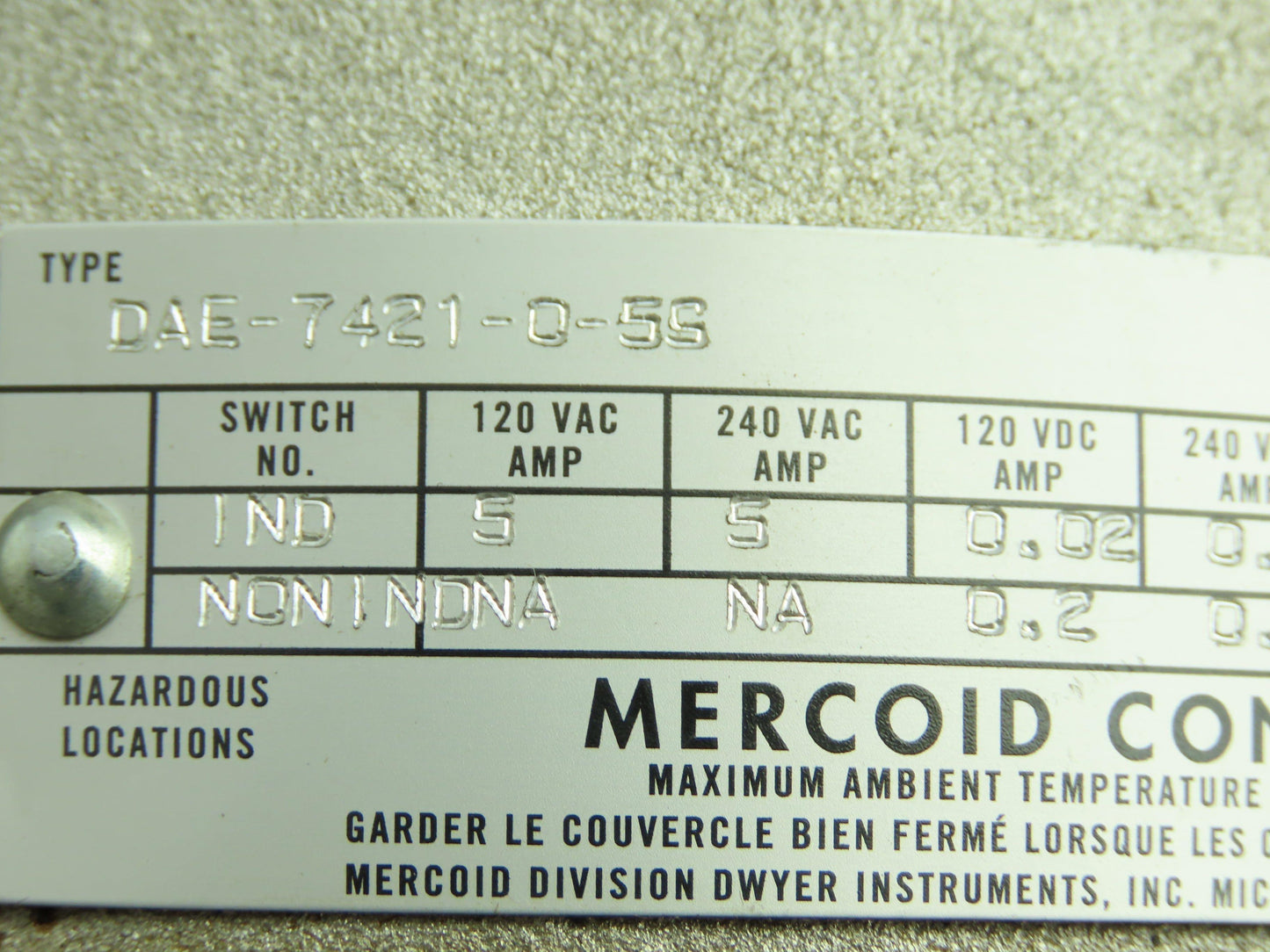 Mercoid DAE-7421-0-5S Bourdon Tube Pressure Switch 2-60PSI 240VAC Haz Location