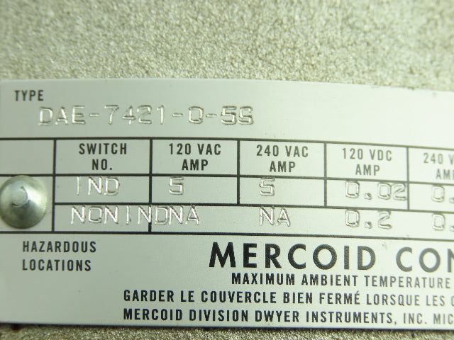 Mercoid DAE-7421-0-5S Bourdon Tube Pressure Switch 2-60PSI 240VAC Haz Location