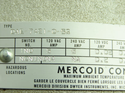Mercoid DAE-7421-0-5S Bourdon Tube Pressure Switch 2-60PSI 240VAC Haz Location