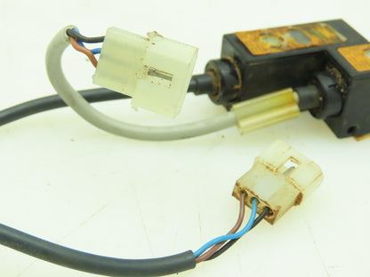 Omron E3S-DS10B4 Photoelectric Sensor Switch & Stability Light 12-24VDC LOT OF 2