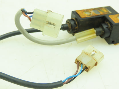 Omron E3S-DS10B4 Photoelectric Sensor Switch & Stability Light 12-24VDC LOT OF 2